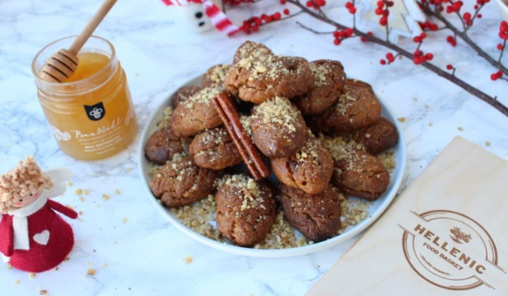 Greek Christmas honey cookies 1